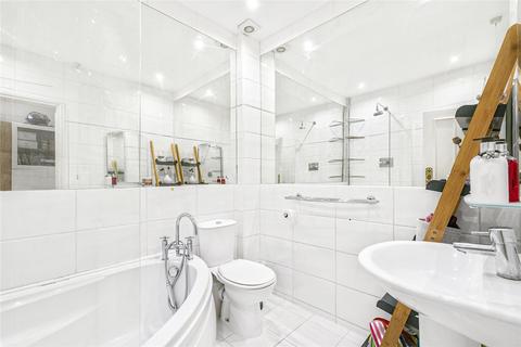 2 bedroom apartment for sale, College Crescent, London, NW3