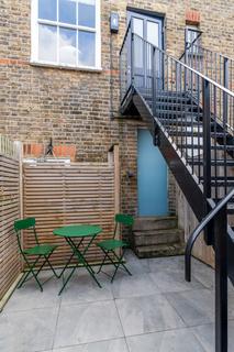 3 bedroom maisonette for sale, Valetta Road, London W3