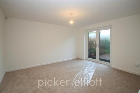 2 bedroom bungalow for sale, Ferness Road, Hinckley LE10