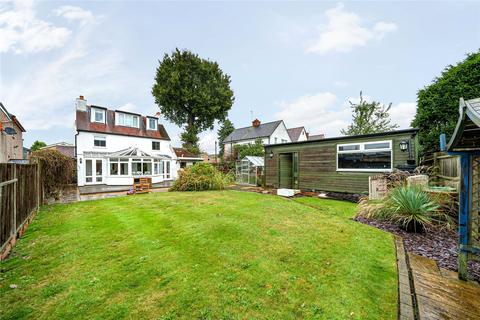 Simplemarsh Road, Surrey KT15