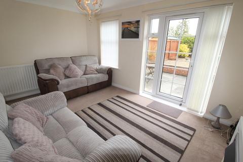 2 bedroom semi-detached house to rent, Grosvenor Place, Chase Farm, Blyth