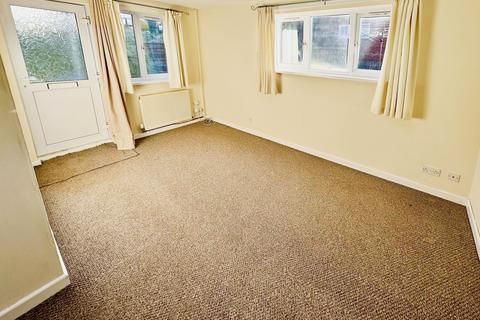 1 bedroom end of terrace house to rent, Parkwood Drive, Bassaleg, Newport