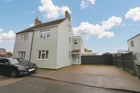 4 bedroom semi-detached house for sale, Ebbsfleet Lane North, Ramsgate CT12