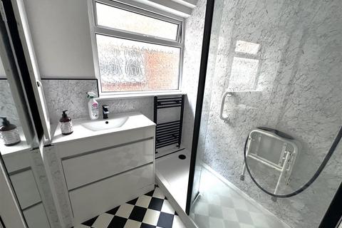 7, Bayeux Court Middlesex Road, Bexhill-on-sea, TN40 1LU
