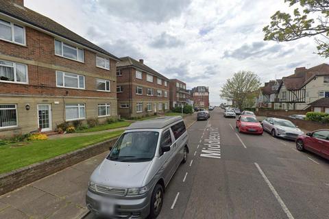 7, Bayeux Court Middlesex Road, Bexhill-on-sea, TN40 1LU