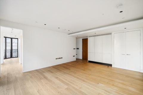 2 bedroom flat to rent, Great Portland Street, London, W1W