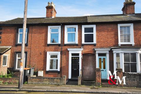 3 bedroom terraced house to rent, HOCKLIFFE STREET