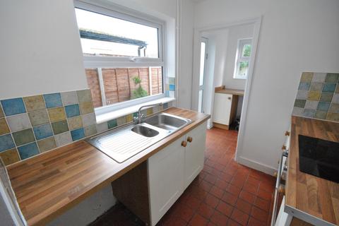 3 bedroom terraced house to rent, HOCKLIFFE STREET