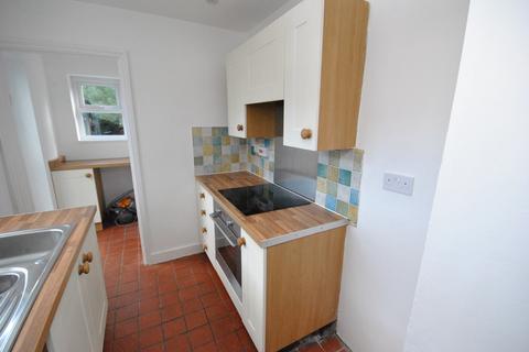 3 bedroom terraced house to rent, HOCKLIFFE STREET