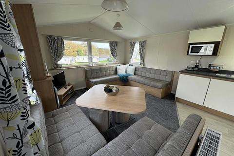 3 bedroom mobile home for sale, Nodes Point Holiday Park, Ryde PO33