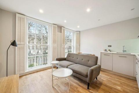 1 bedroom apartment to rent, Alleyn Court, Sussex Gardens, W2