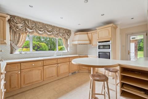 Campbell House Brook End, Weston Turville, Aylesbury, HP22 5RQ
