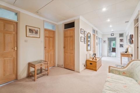 Campbell House Brook End, Weston Turville, Aylesbury, HP22 5RQ