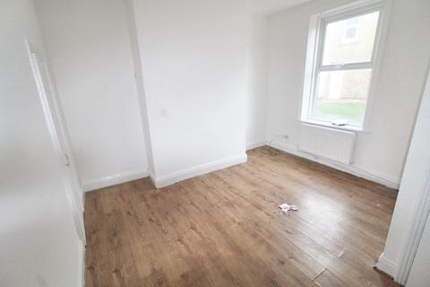 2 bedroom terraced house to rent, Disraeli Street, Blyth, NE24