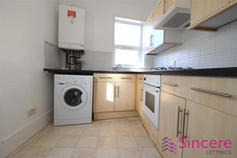 2 bedroom apartment to rent, Francis Road, London E10