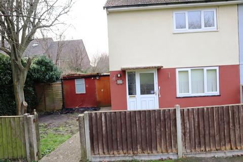 2 bedroom semi-detached house to rent, Kinsdale Drive, Leicester LE5