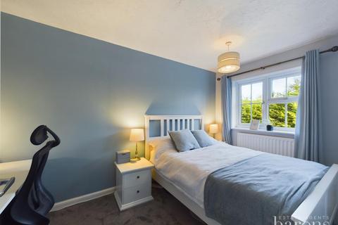 84 Constantine Way, Hatch Warren, Basingstoke, RG22 4UR