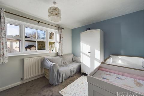 84 Constantine Way, Hatch Warren, Basingstoke, RG22 4UR
