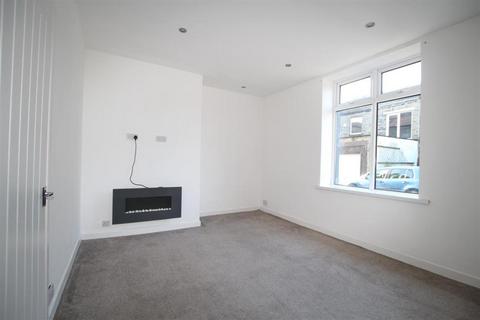 3 bedroom end of terrace house for sale, Knowles Street, Denholme, Bradford, BD13