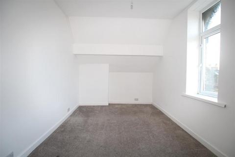 3 bedroom end of terrace house for sale, Knowles Street, Denholme, Bradford, BD13