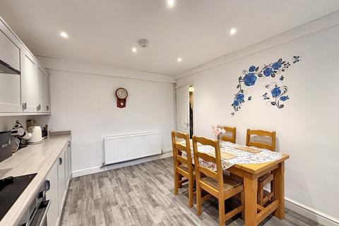 23 Albion Road, Bradford, BD10 9PY