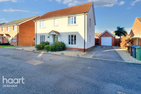 16 Burghwood Drive, Mileham, King's Lynn, PE32 2QU