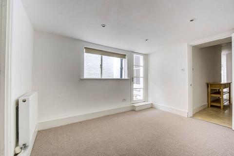 2 bedroom flat to rent, Barclay Road, Fulham Broadway, London, SW6