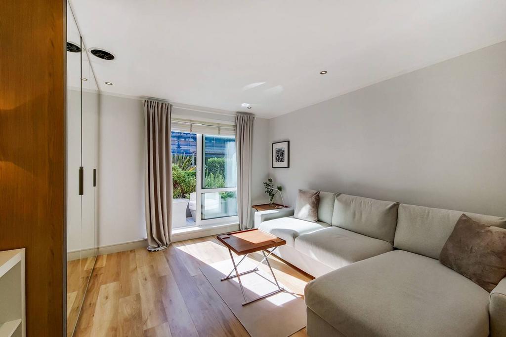 Chelsea Creek, Sands End, London, SW6 Studio to rent - £2,145 pcm (£495 pw)