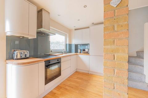 2 bedroom semi-detached house to rent, St Michaels Close, Beckton, London, E16