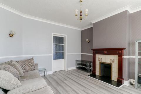 3 bedroom end of terrace house for sale, Pembroke Avenue, EN1