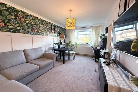 2 bedroom maisonette for sale, Fordbridge Road, Ashford TW15