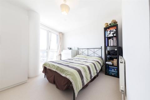 1 bedroom apartment to rent, Galaxy Building, London E14