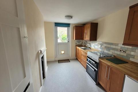 2 bedroom maisonette to rent, Cheriton Place, Folkestone