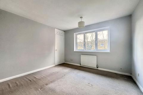 2 bedroom terraced house to rent, Brambles Farm Drive, UXBRIDGE, Greater London