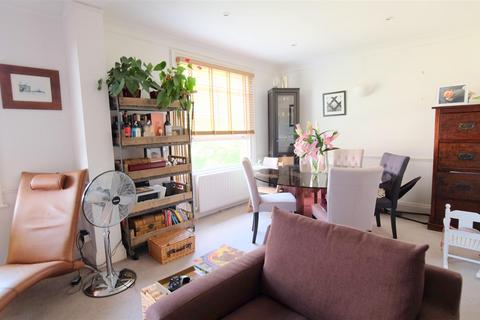 2 bedroom apartment to rent, Carriage House, Randolph Avenue, W9