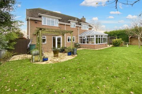 4 bedroom detached house for sale, Aldington Frith, Ashford TN25