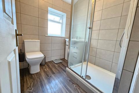 6 bedroom terraced house to rent, Brynland Avenue, Somerset BS7