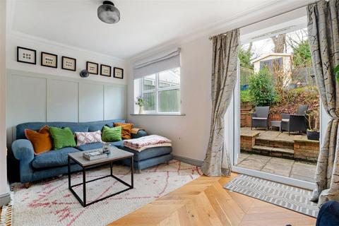 2 bedroom semi-detached house for sale, Grange Close, Winchester, Hampshire, SO23