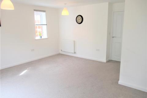 3 bedroom end of terrace house to rent, Heron Close, Higham Ferrers NN10