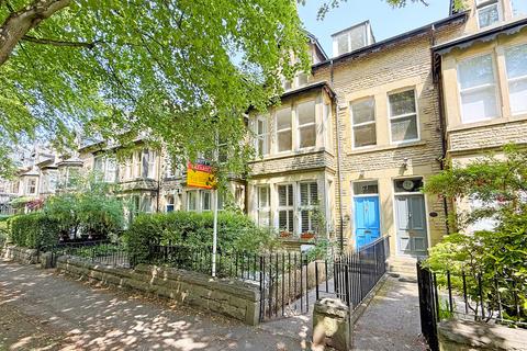 4 bedroom townhouse for sale, West End Avenue, Harrogate