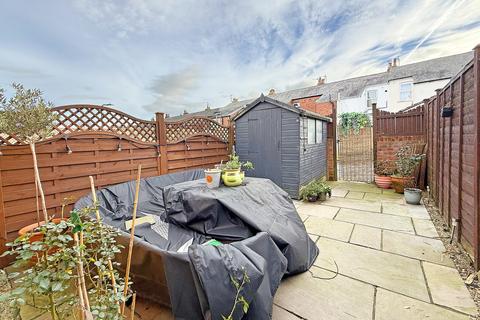 14 Birch Grove, Harrogate, HG1 4HR