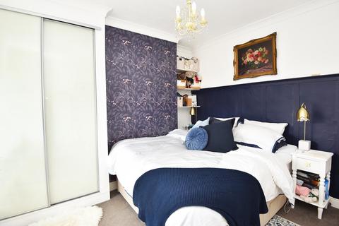 14 Birch Grove, Harrogate, HG1 4HR