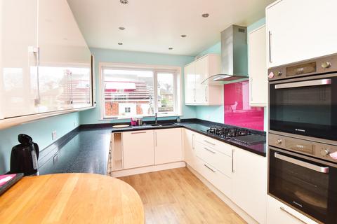 4 bedroom semi-detached house for sale, St Leonard's Road, Harrogate