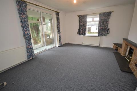 2 bedroom detached bungalow to rent, Leicester Road, Leicester LE19