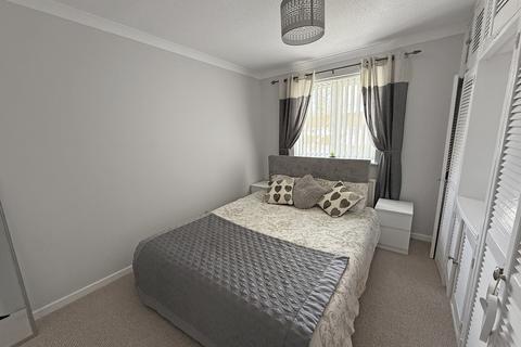6 Woburn Close, Trowbridge, BA14 9TJ