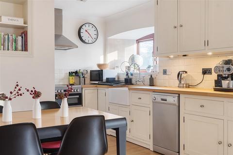 2 bedroom apartment for sale, The Plains, Totnes