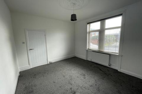 2 bedroom ground floor flat to rent, Beamount Street, Blyth