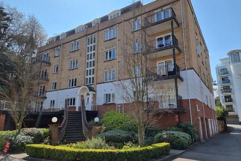 2 bedroom apartment to rent, St Peters Road, Bournemouth