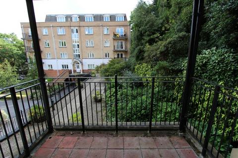 2 bedroom apartment to rent, St Peters Road, Bournemouth