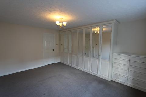 2 bedroom apartment to rent, St Peters Road, Bournemouth